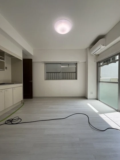 エスパース広電本社前