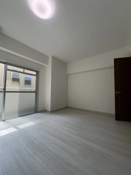 エスパース広電本社前