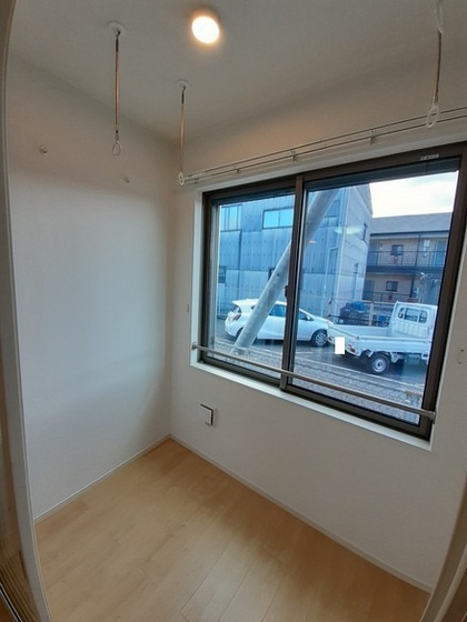 ウエストウイング