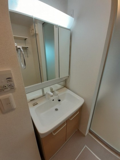 ウエストウイング