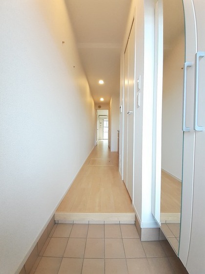 ウエストウイング