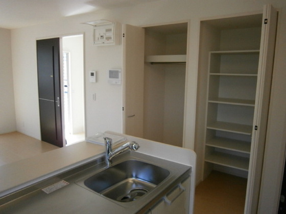 チェーロ セレーナ B棟