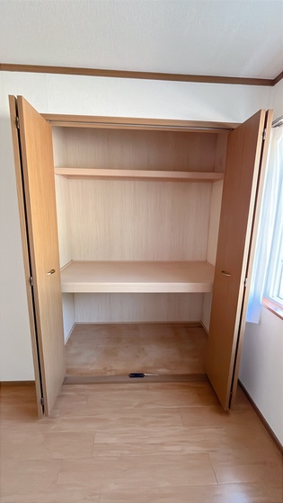 クレストール牟佐