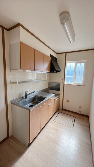 クレストール牟佐