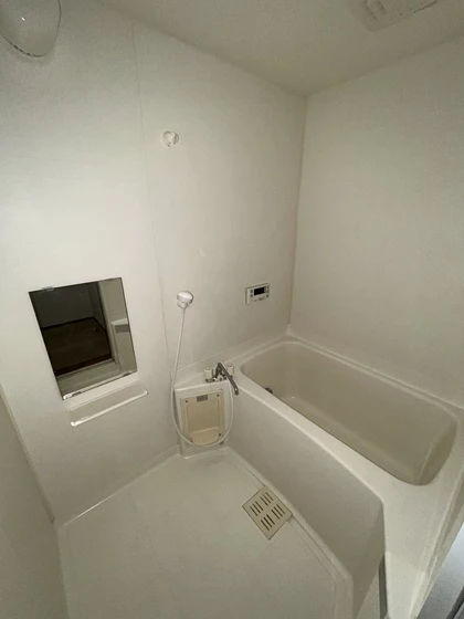 クレストール牟佐