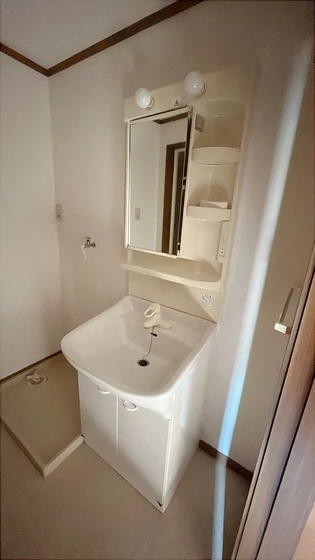 クレストール牟佐