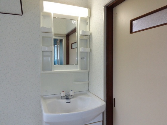 緑井8丁目西村借家 右