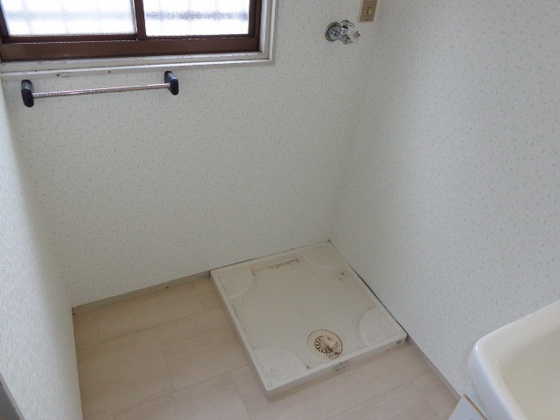 緑井8丁目西村借家 右