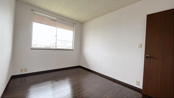 センスフルタウン西王寺Ⅰ-E