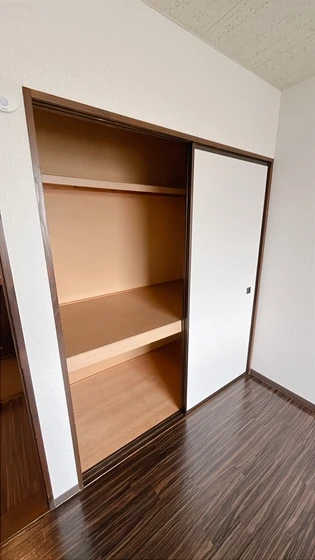 センスフルタウン西王寺Ⅰ-E