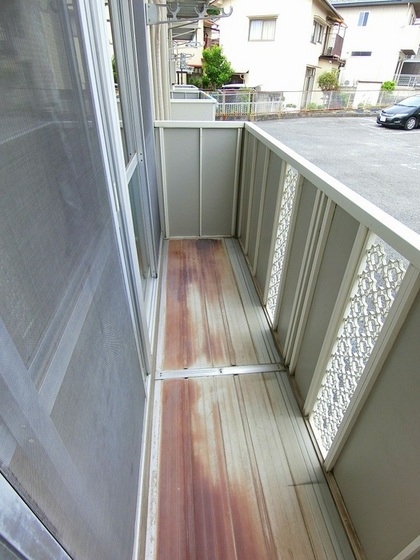 プレジール吉川 A棟