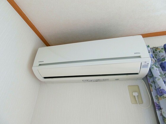 プレジール吉川 A棟