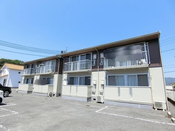 プレジール吉川 A棟