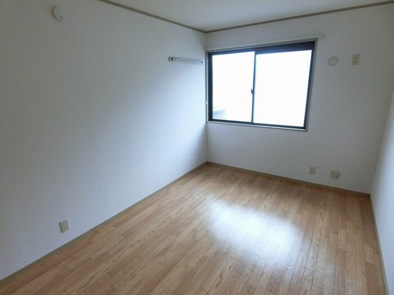 セジュール友清 F棟