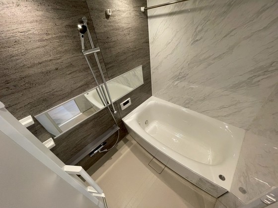 シャーメゾンステージ中央通り