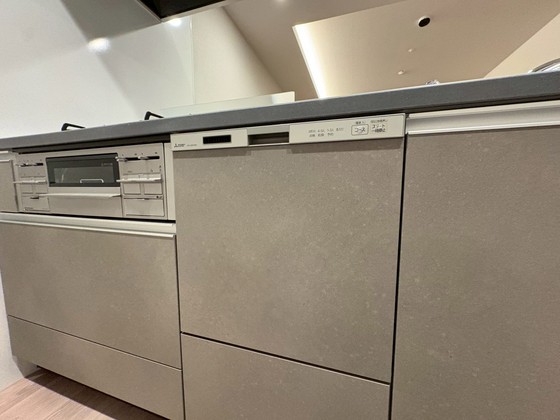 シャーメゾンステージ中央通り