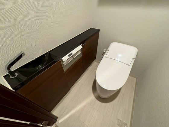 シャーメゾンステージ中央通り