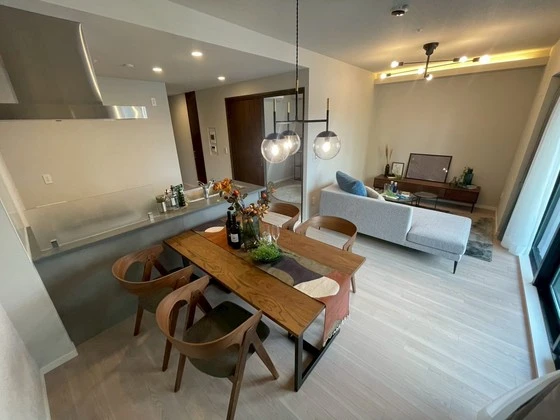 シャーメゾンステージ中央通り