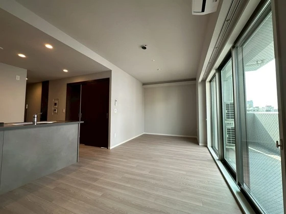 シャーメゾンステージ中央通り