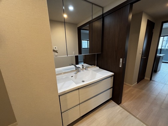 シャーメゾンステージ中央通り