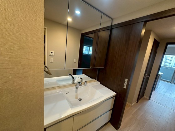 シャーメゾンステージ中央通り