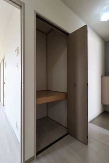 セレーノ・今保 A棟