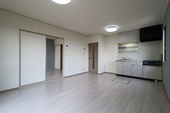 セレーノ・今保 A棟