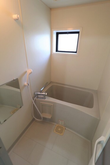 セレーノ・今保 A棟