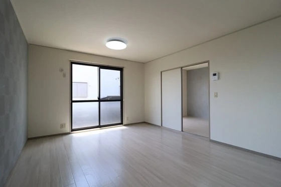 セレーノ・今保 A棟