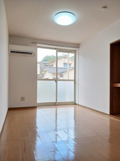 グリンピア古都A