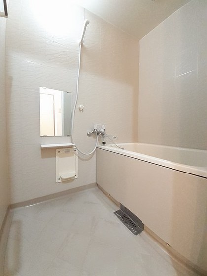 グリンピア古都A