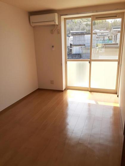 グリンピア古都A