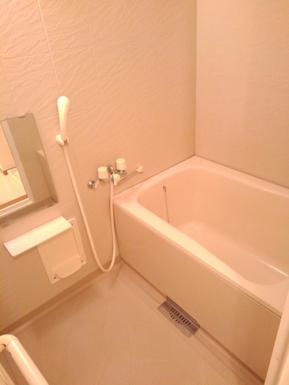 グリンピア古都A