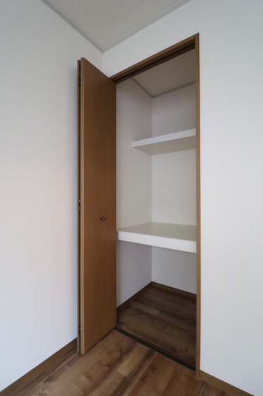 ビューラー福泊 B棟