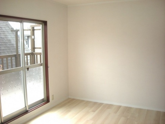 野崎様借家 西側