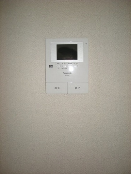 野崎様借家 西側