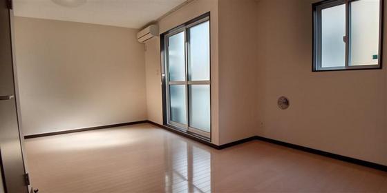 レオネクストパナメーラK