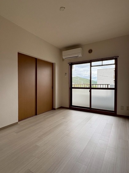 ラソーレ・ウラカミ