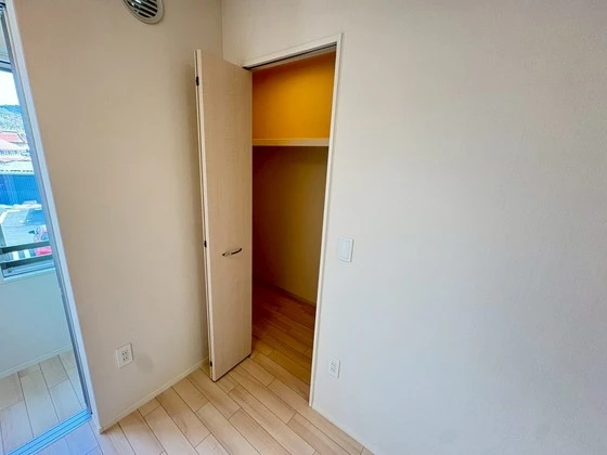 イーストヒルズI