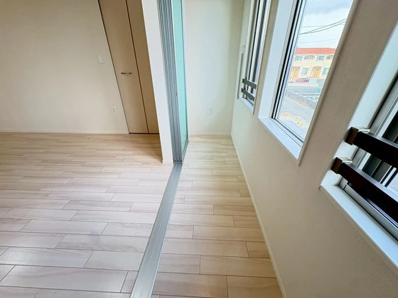 イーストヒルズI