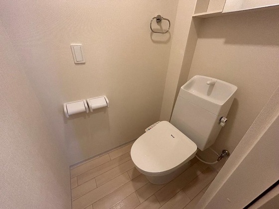 イーストヒルズI