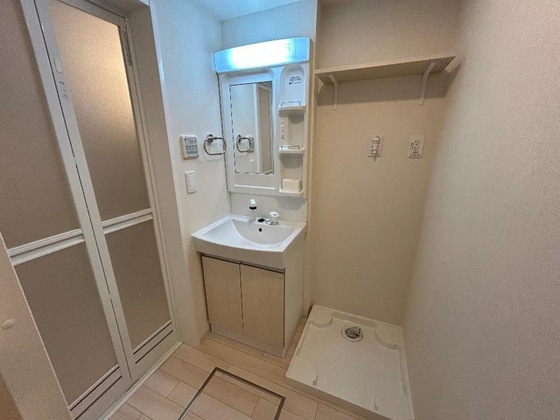 イーストヒルズI