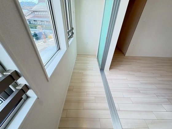 イーストヒルズI