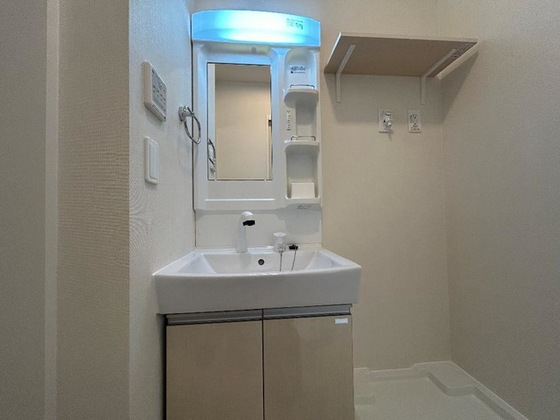 イーストヒルズI