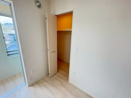 イーストヒルズI