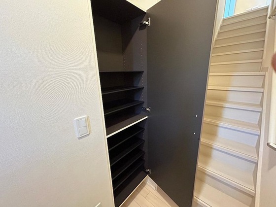 イーストヒルズI