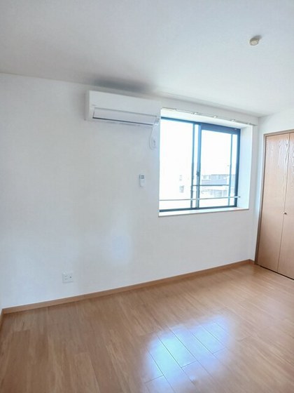 ファミール・ビラB