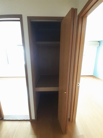 ファミール・ビラB