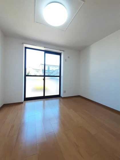 ファミール・ビラB