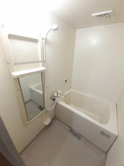 ファミール・ビラB